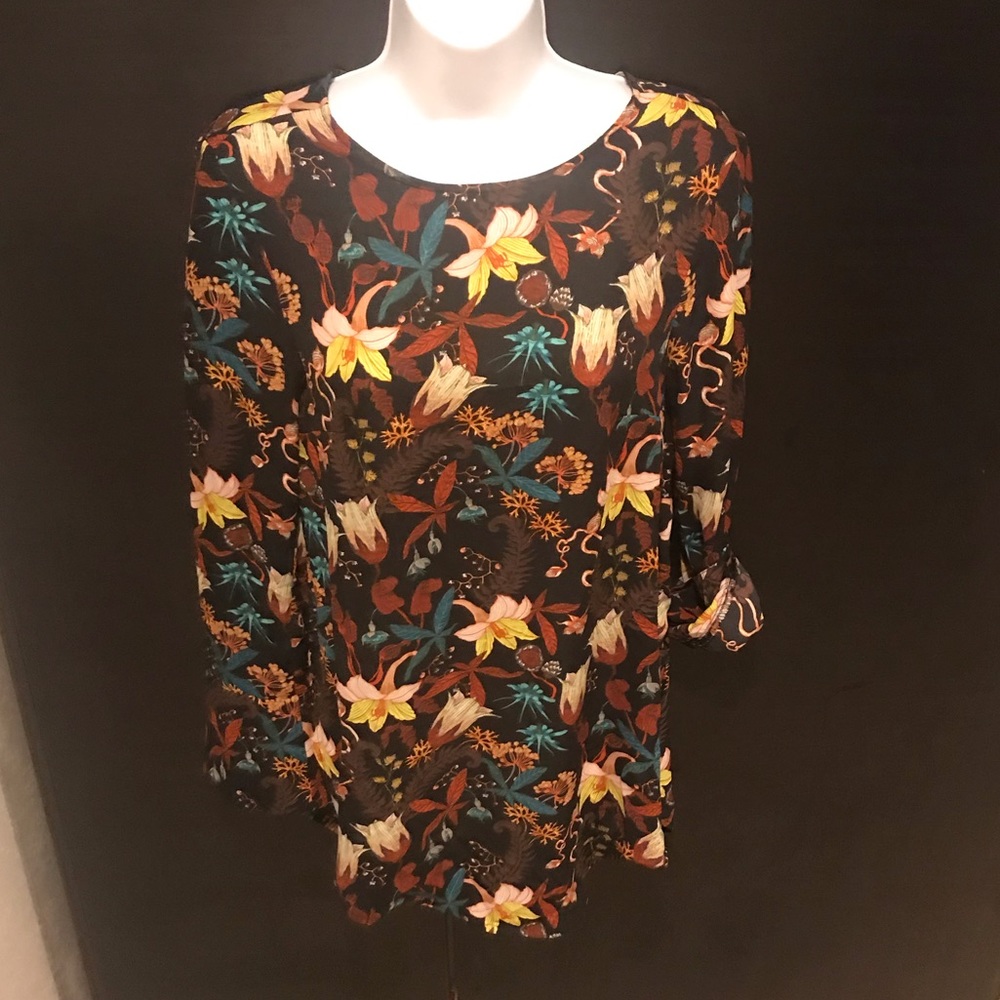 5/$25- tunic blouse sz 4